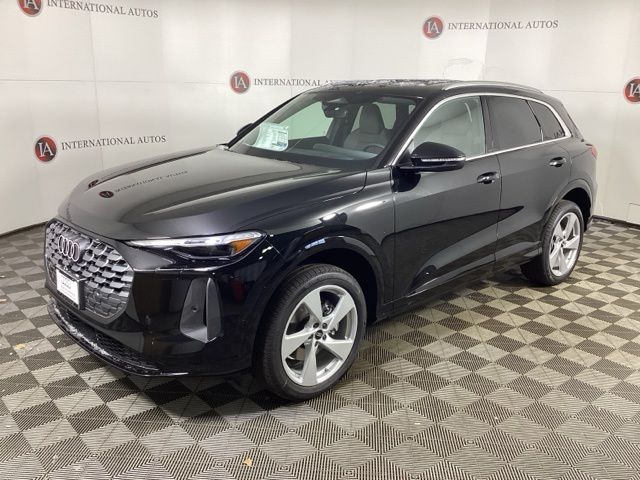 2025 Audi Q5 40 Premium Plus's photo