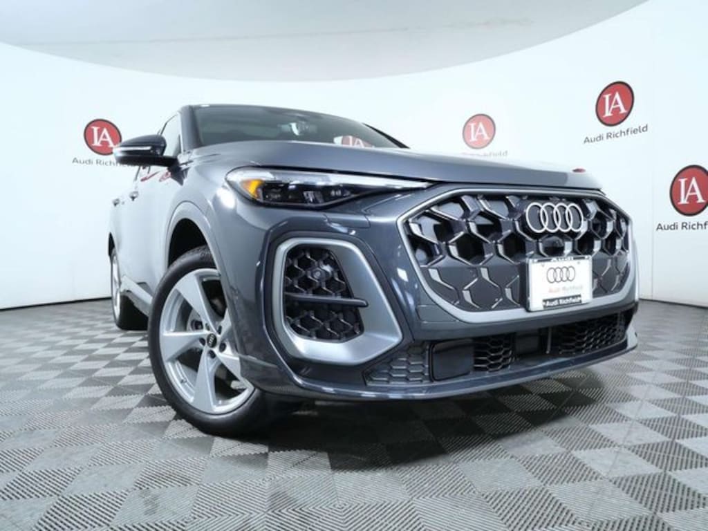 New 2026 Audi Q5 2.0T Premium Plus SUV