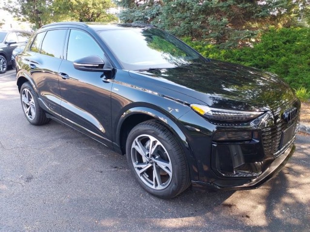 New 2027 Audi Q6 e-tron Premium Plus SUV