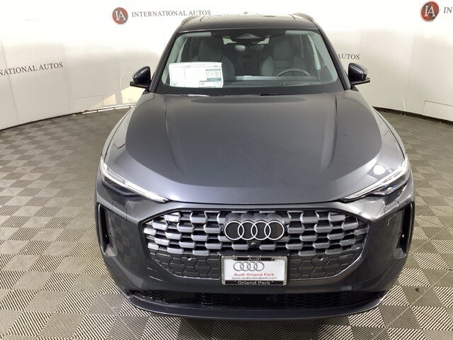 2025 Audi Q5 2.0T Premium Plus photo 2