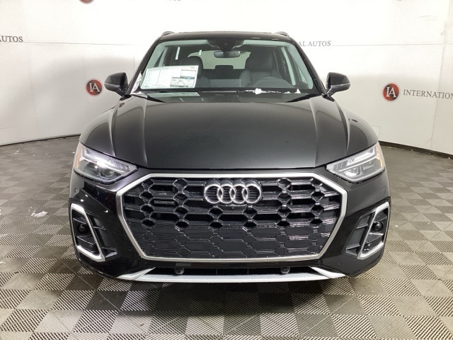 2025 Audi Q5 55 S line Premium Plus photo 2