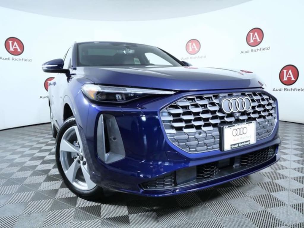 New 2026 Audi Q5 2.0T Premium Plus SUV