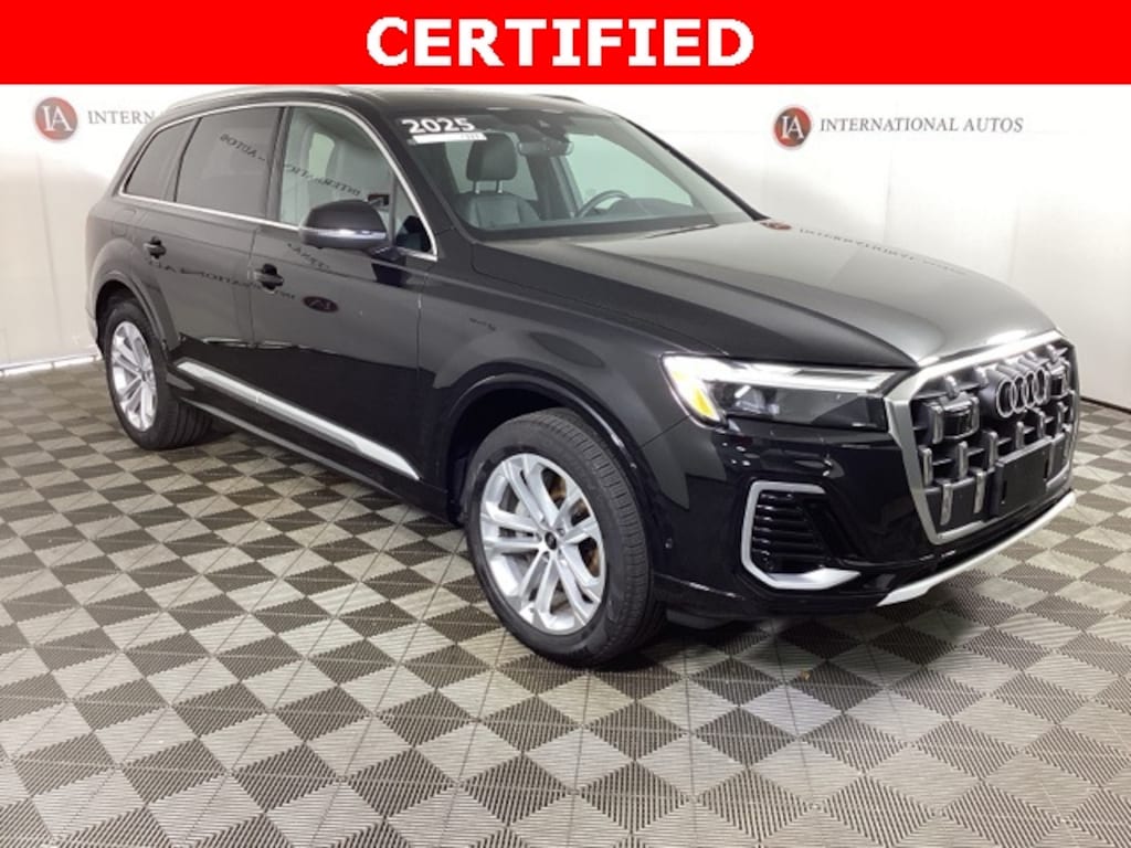 Used 2025 Audi Q7 55 Premium Plus SUV