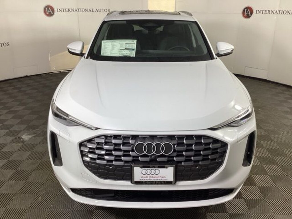 New 2025 Audi Q5 2.0T Premium Plus SUV