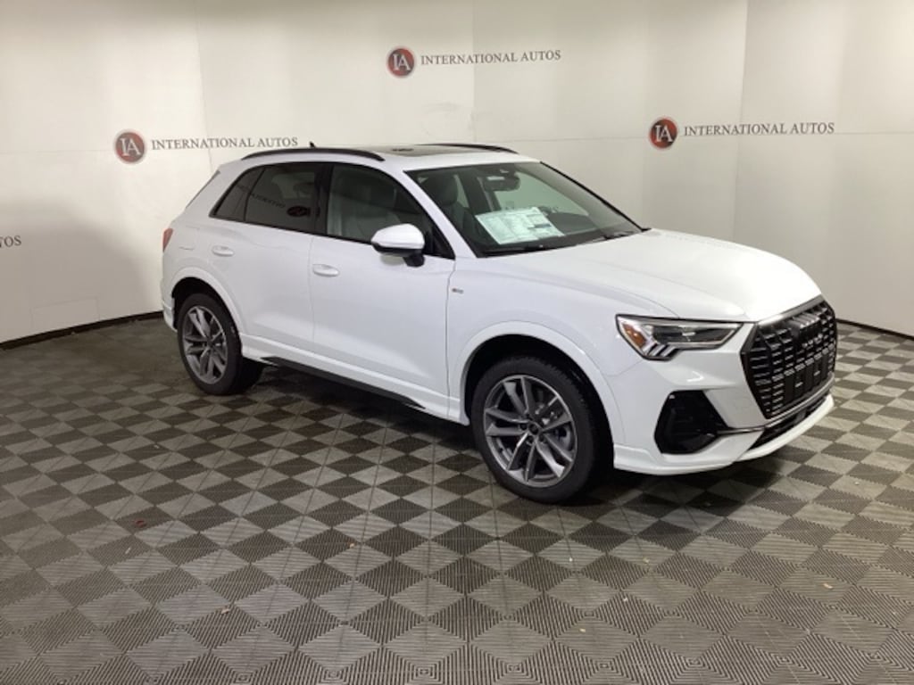 Certified 2025 Audi Q3 Premium SUV