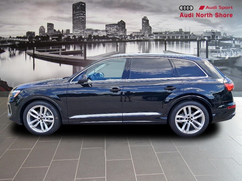 New 2025 Audi Q7 55 Premium Plus SUV