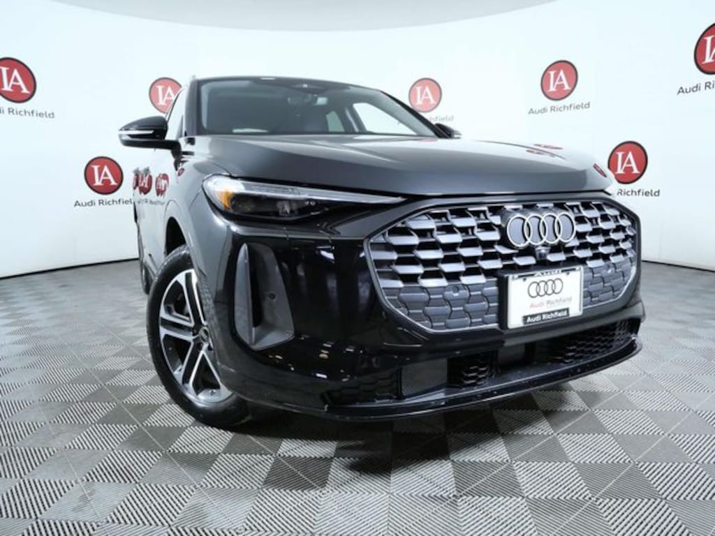 New 2025 Audi Q5 2.0T Premium Plus SUV