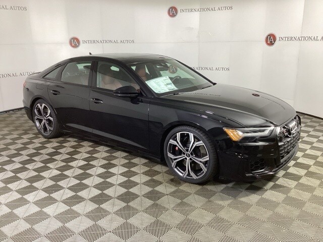 2025 Audi S6 Prestige photo 3