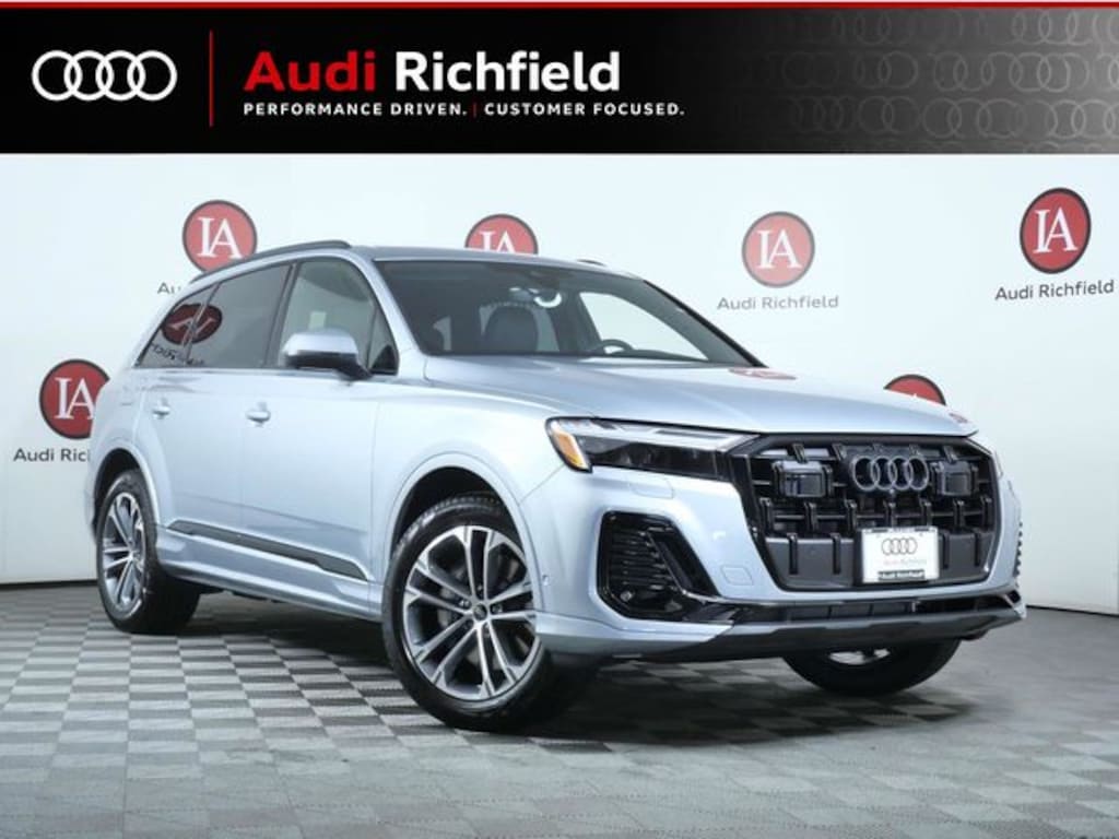 New 2026 Audi Q7 45 Premium Plus SUV