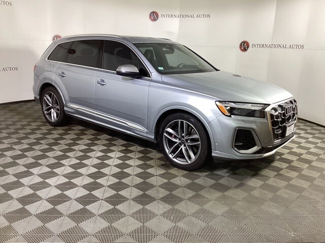 2025 Audi SQ7 Prestige photo 3