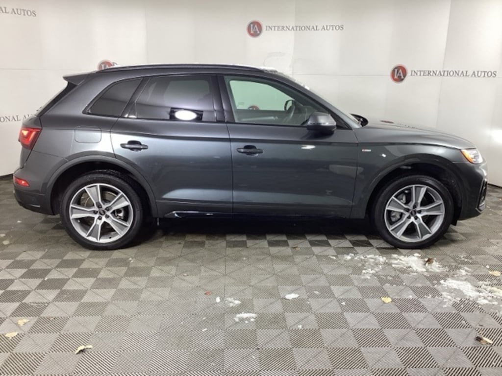 Certified 2025 Audi Q5 45 S Line Premium SUV