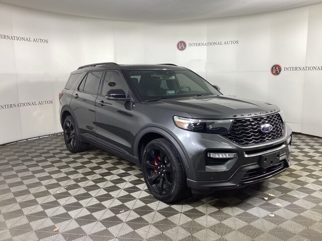 2020 Ford Explorer ST photo 2