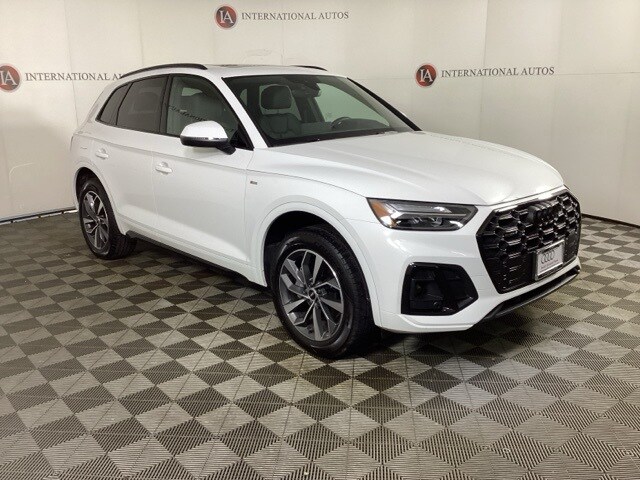 2024 Audi Q5 45 S line Premium photo 2
