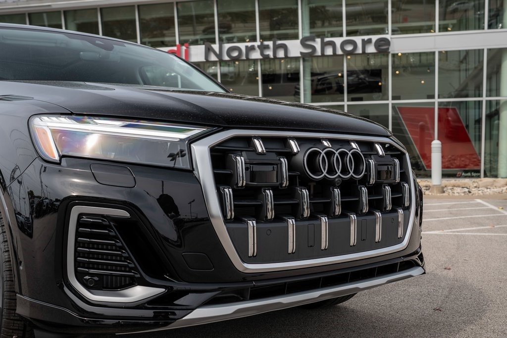 New 2025 Audi Q7 55 Premium Plus SUV