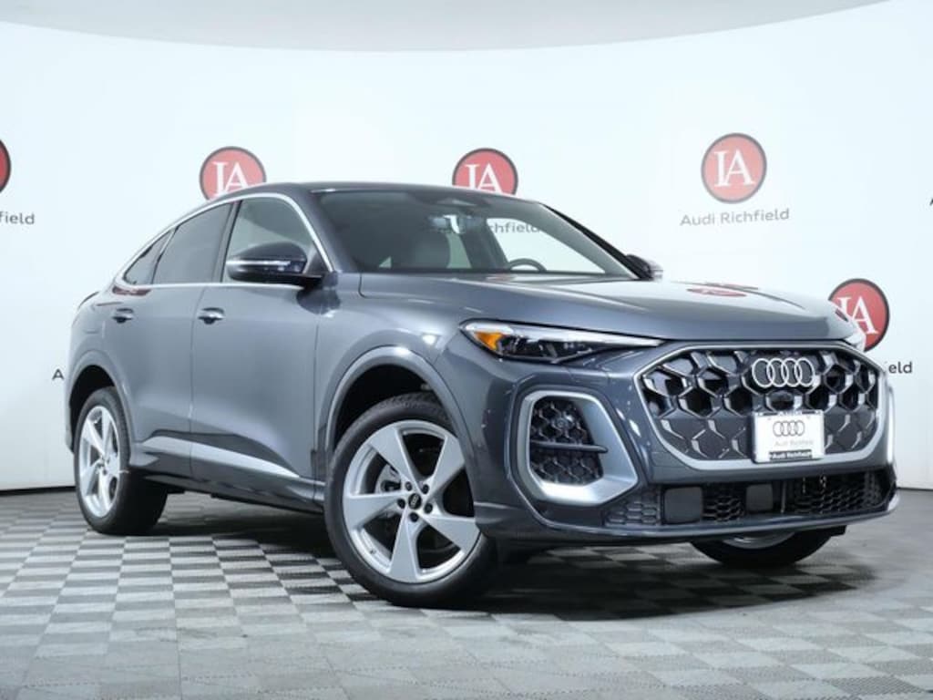 New 2026 Audi Q5 2.0T Premium Plus SUV