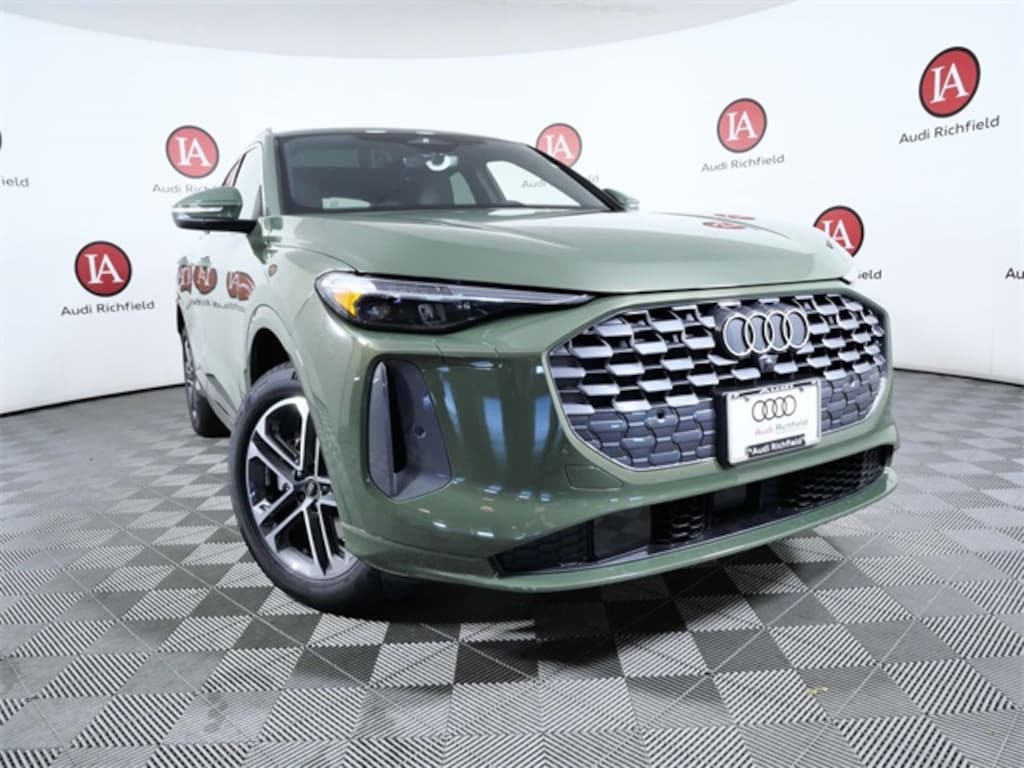 New 2025 Audi Q5 2.0T Premium Plus SUV