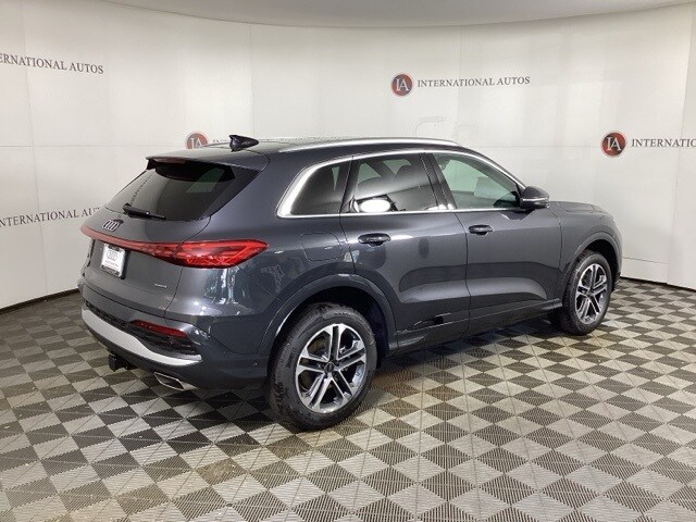 2025 Audi Q5 2.0T Premium Plus photo 4