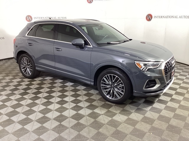 Used 2021 Audi Q3 Premium Plus with VIN WA1BUCF38M1132840 for sale in Tinley Park, IL