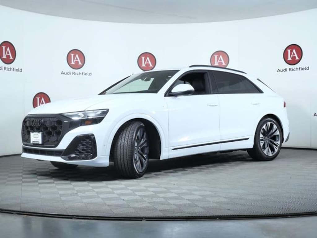New 2026 Audi Q8 SUV