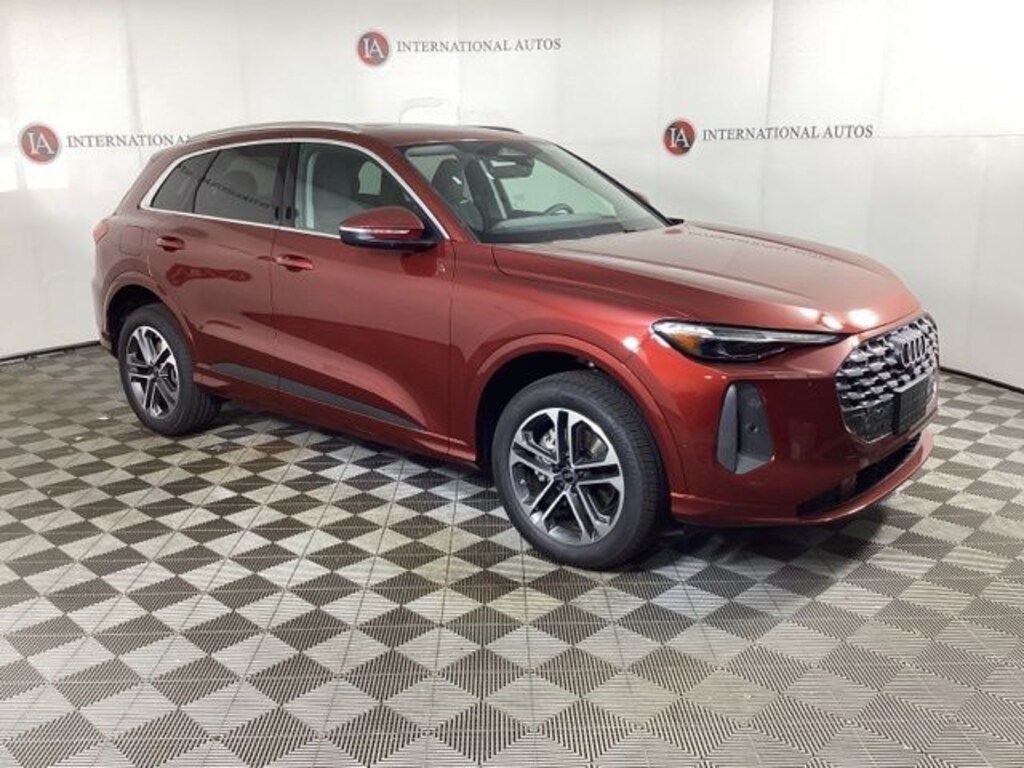 New 2025 Audi Q5 2.0T Premium Plus SUV