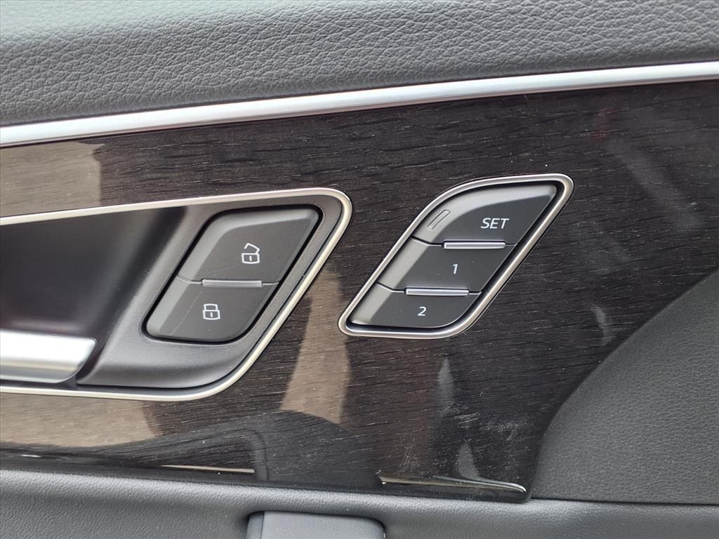 2026 Audi Q7 S Line Premium Plus - Photo 10