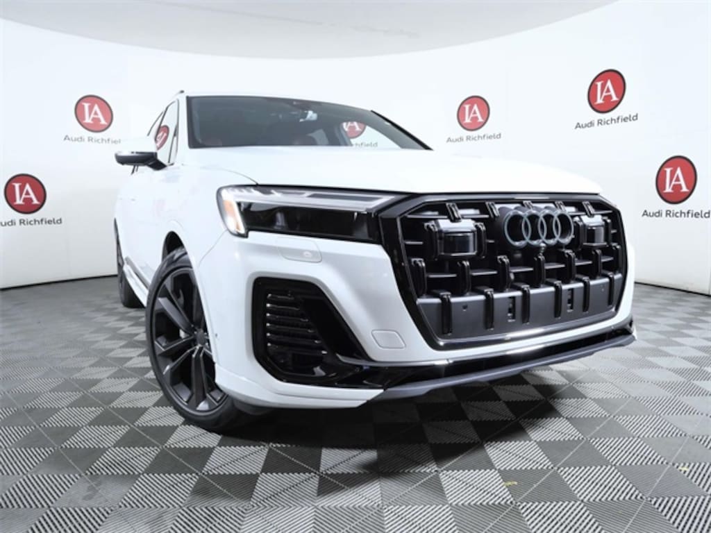 New 2026 Audi Q7 55 Premium Plus SUV