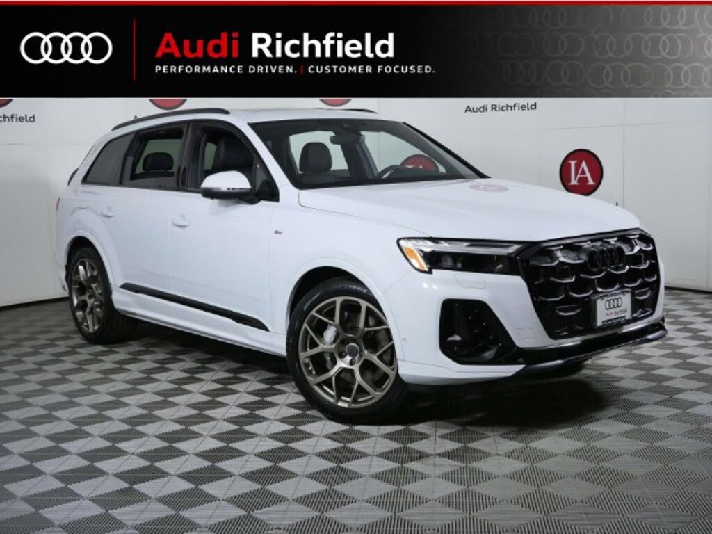 New 2026 Audi Q7 55 Premium Plus SUV