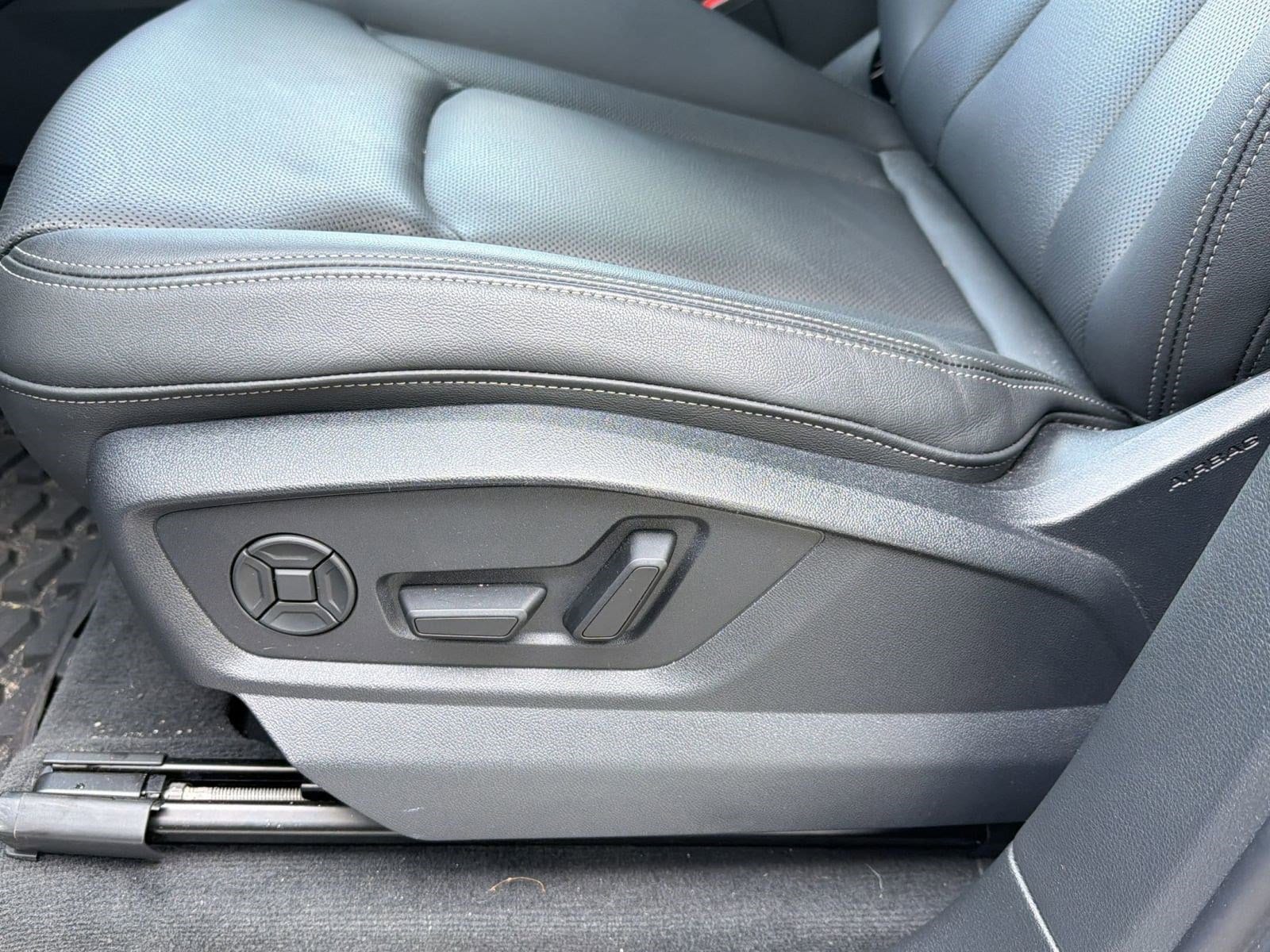 2025 Audi Q7 Premium Plus - Photo 13