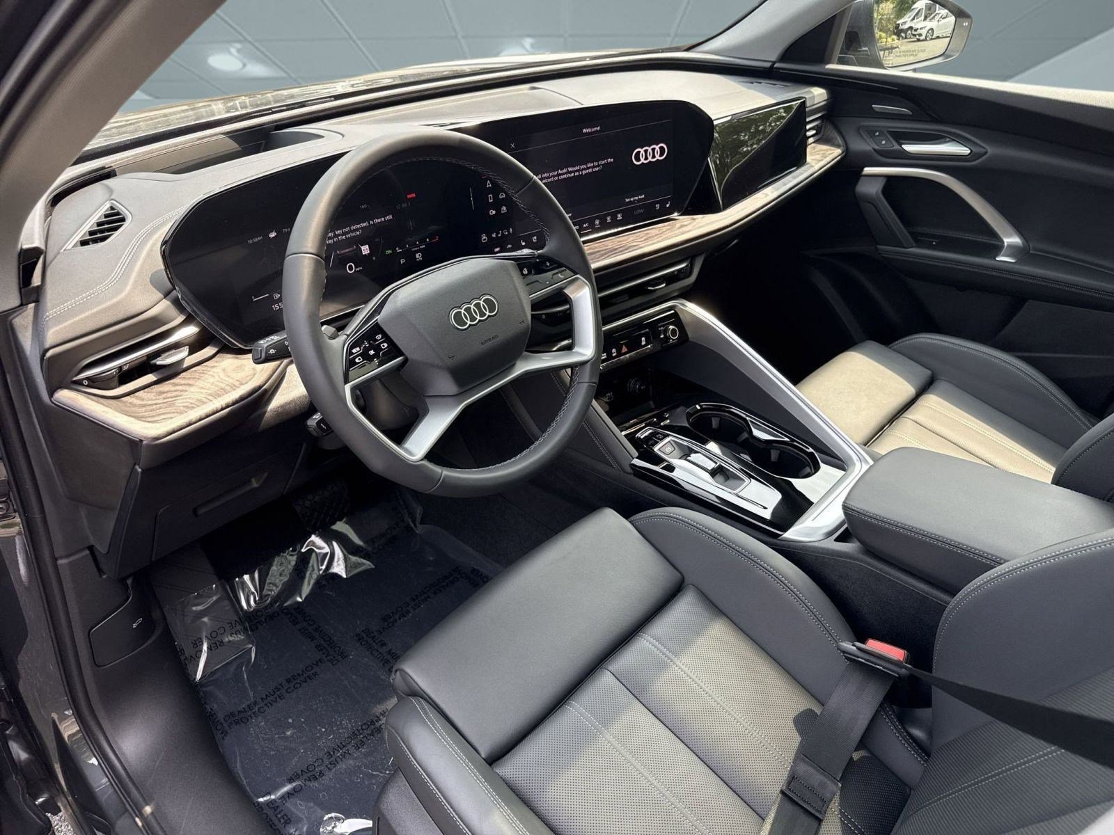 2025 Audi Q5 2.0T Premium Plus photo 4