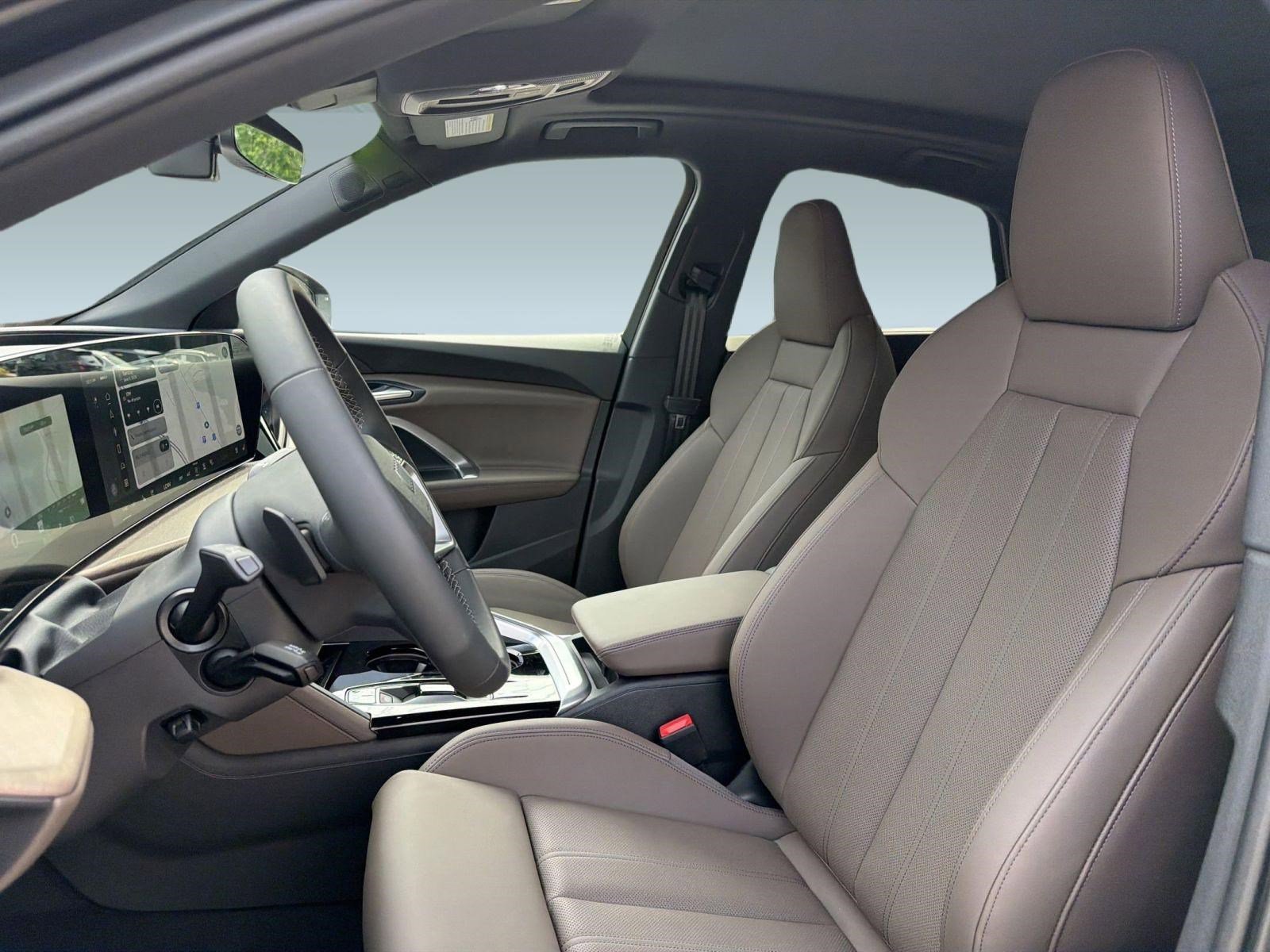 Q5 Sportback Premium Plus SUV