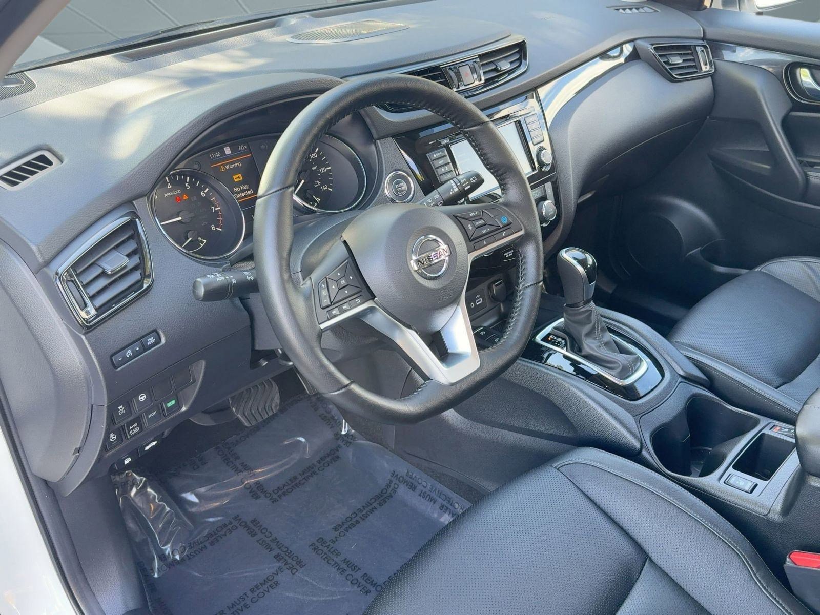 2021 Nissan Rogue Sport SL photo 3