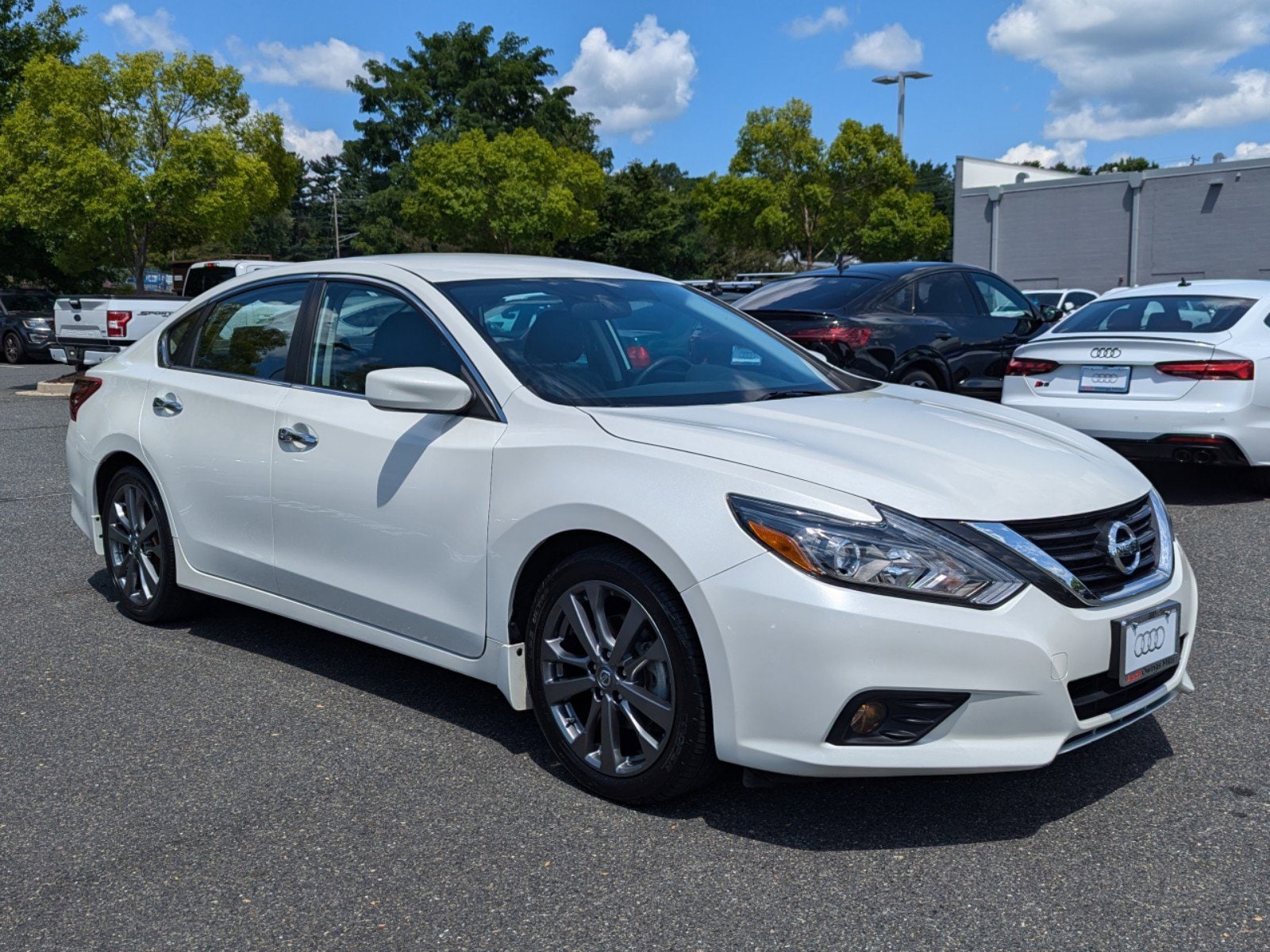 Used 2018 Nissan Altima SR with VIN 1N4AL3AP4JC287213 for sale in Owings Mills, MD