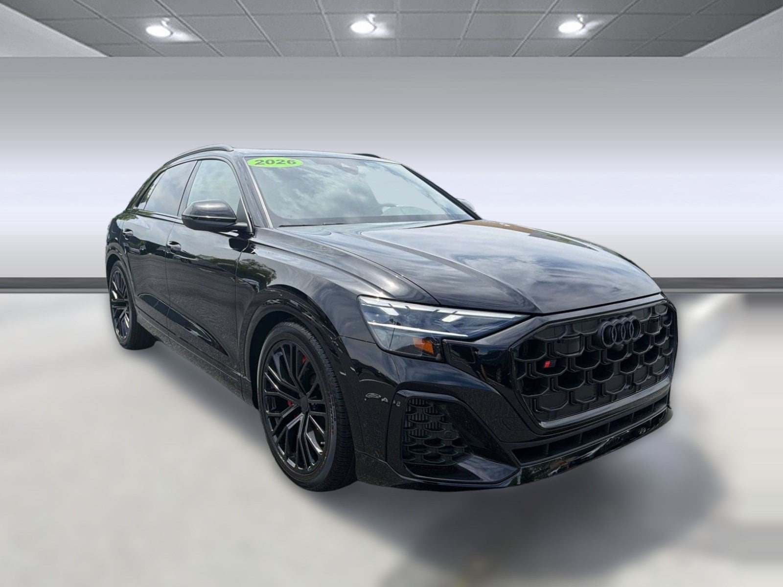 SQ8 Premium Plus SUV