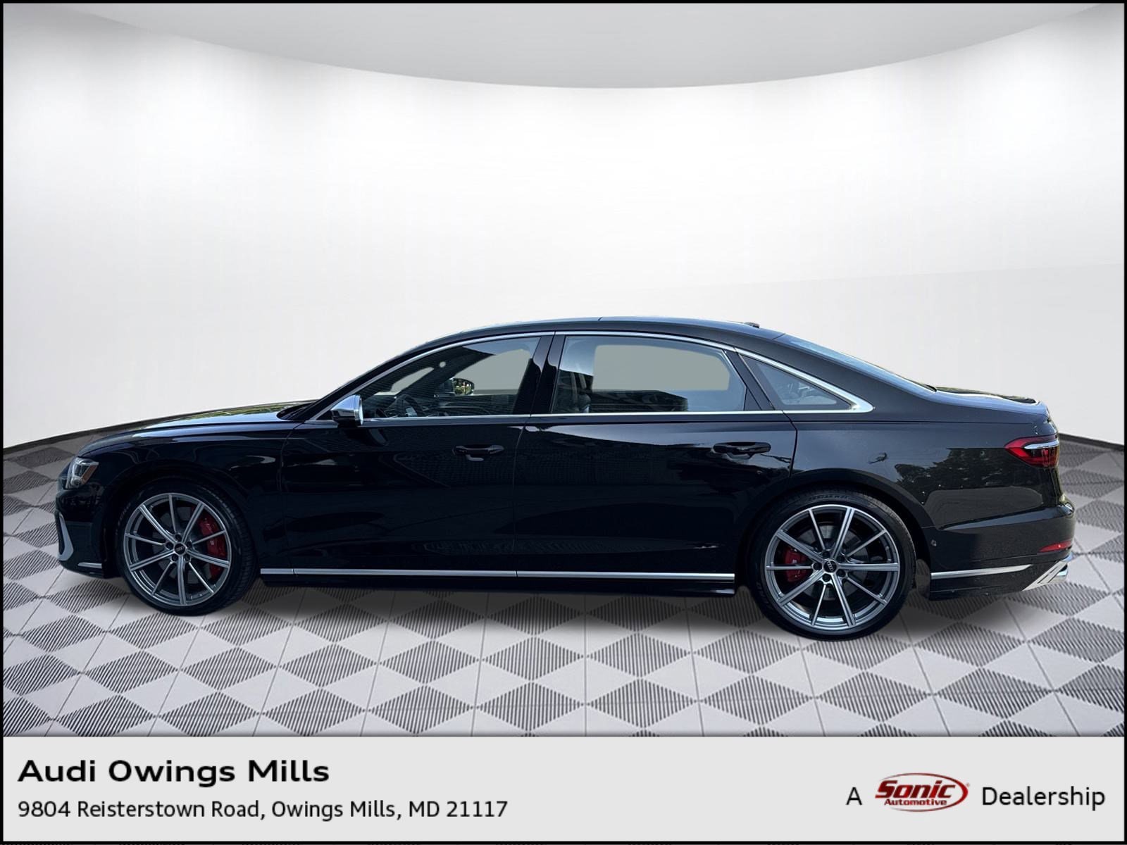 2025 Audi S8 Sedan 