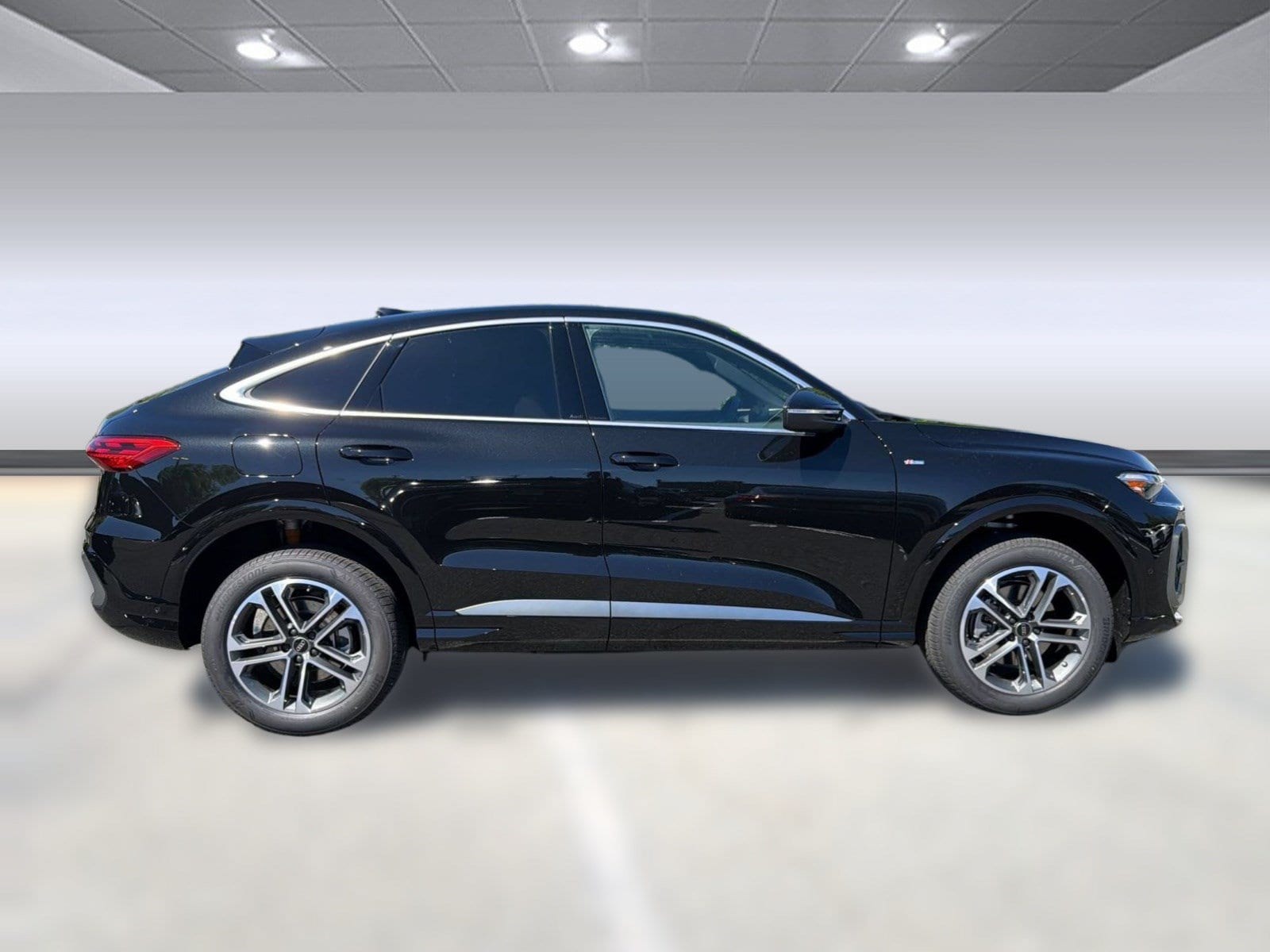 Q5 Sportback Premium Plus SUV