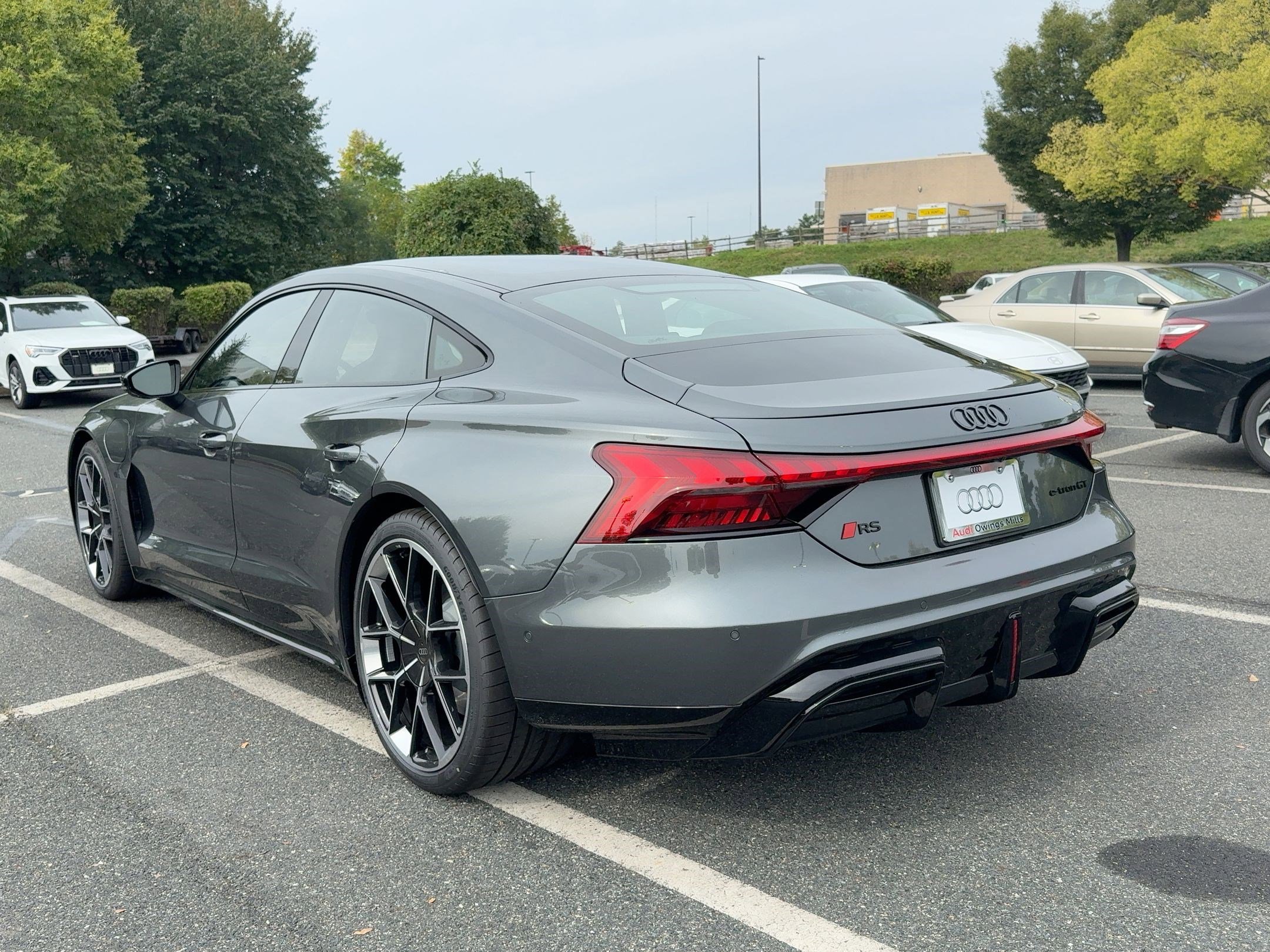 2026 Audi RS e-tron GT Base photo 2