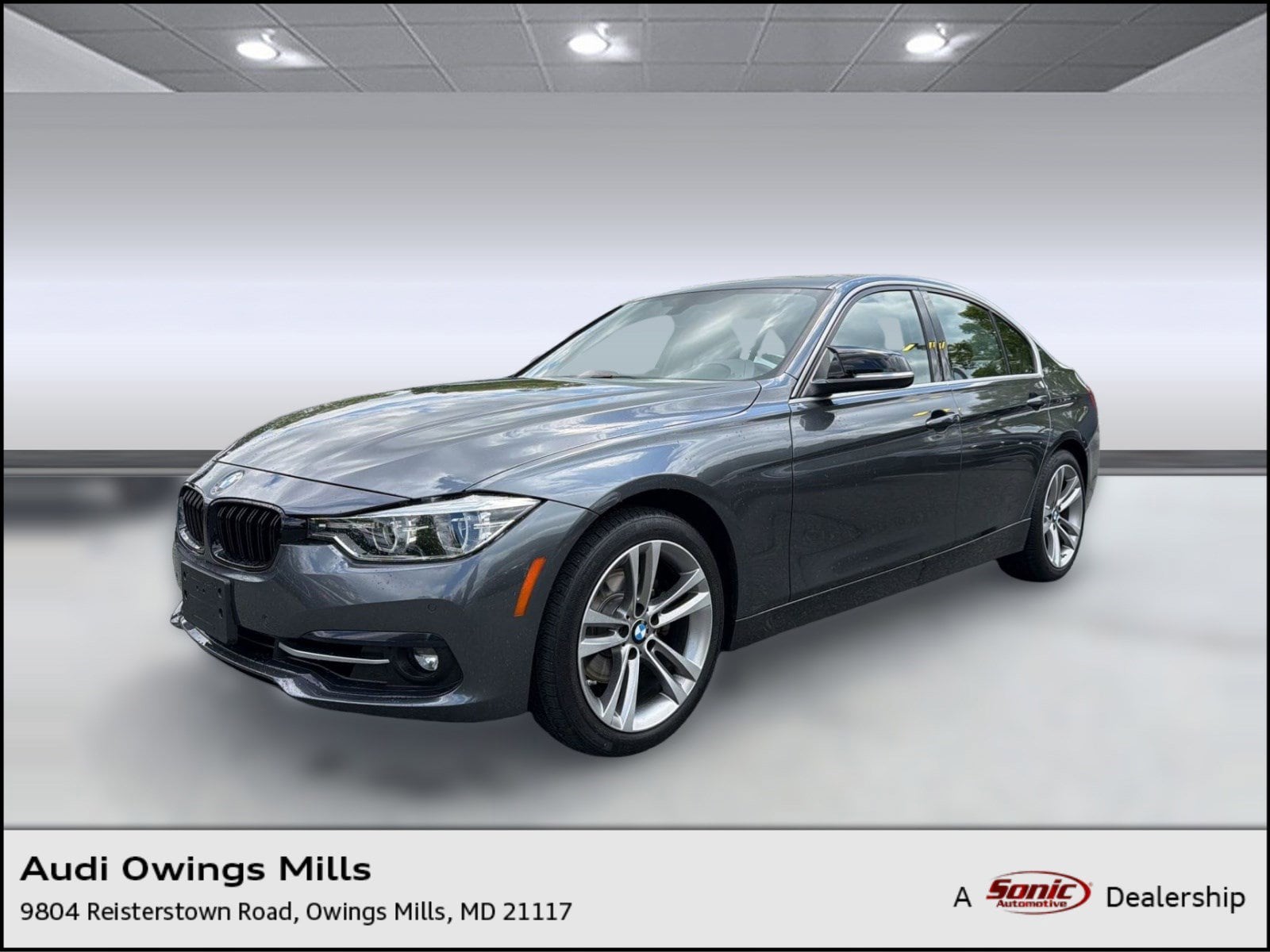 2018 BMW 3 Series 330i xDrive Sedan's photo
