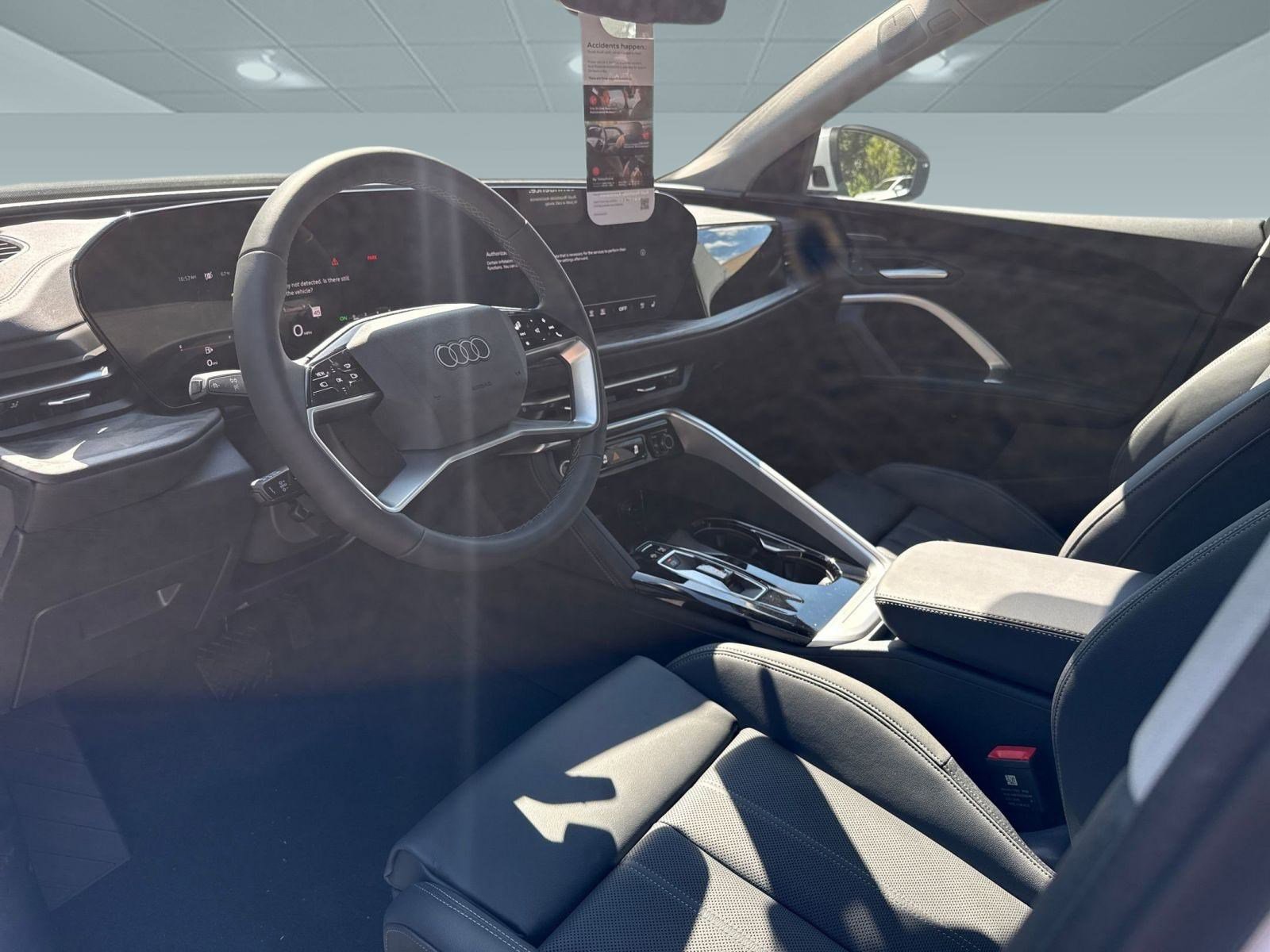 2025 Audi Q5 2.0T Premium Plus photo 4