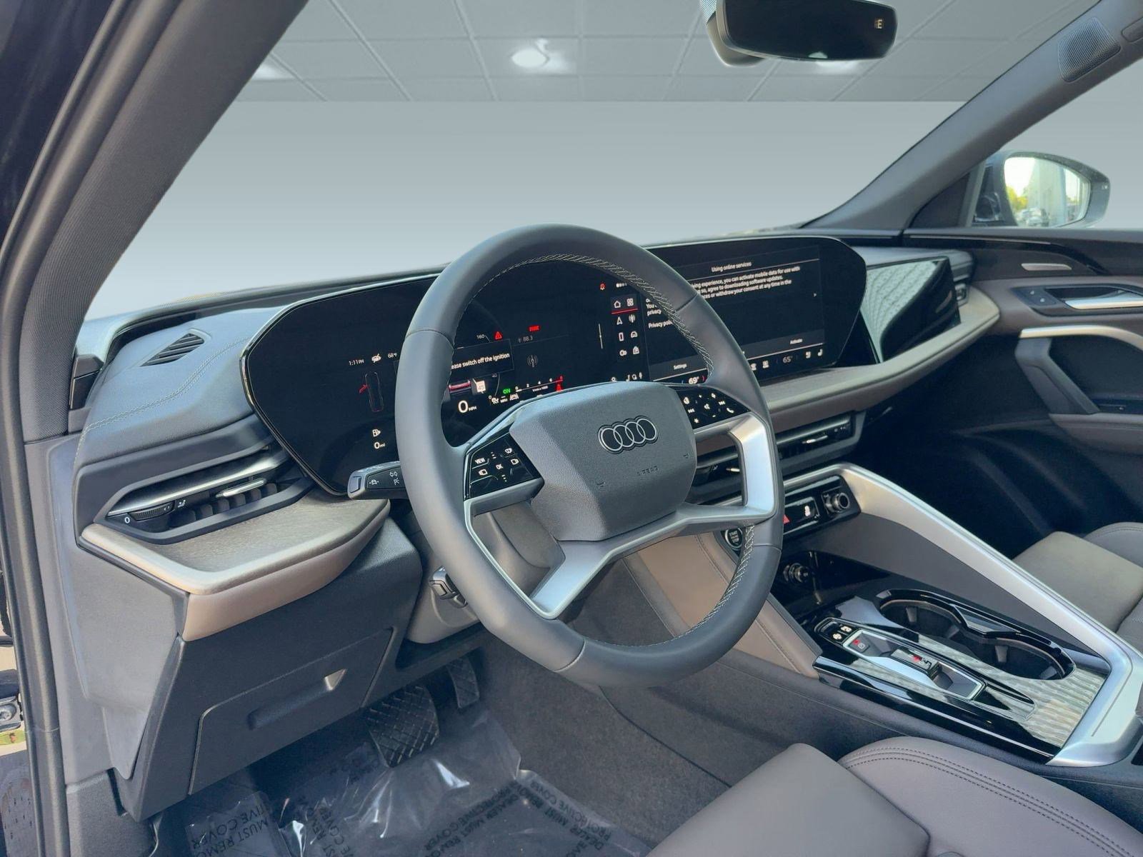 2025 Audi Q5 2.0T Premium Plus photo 4