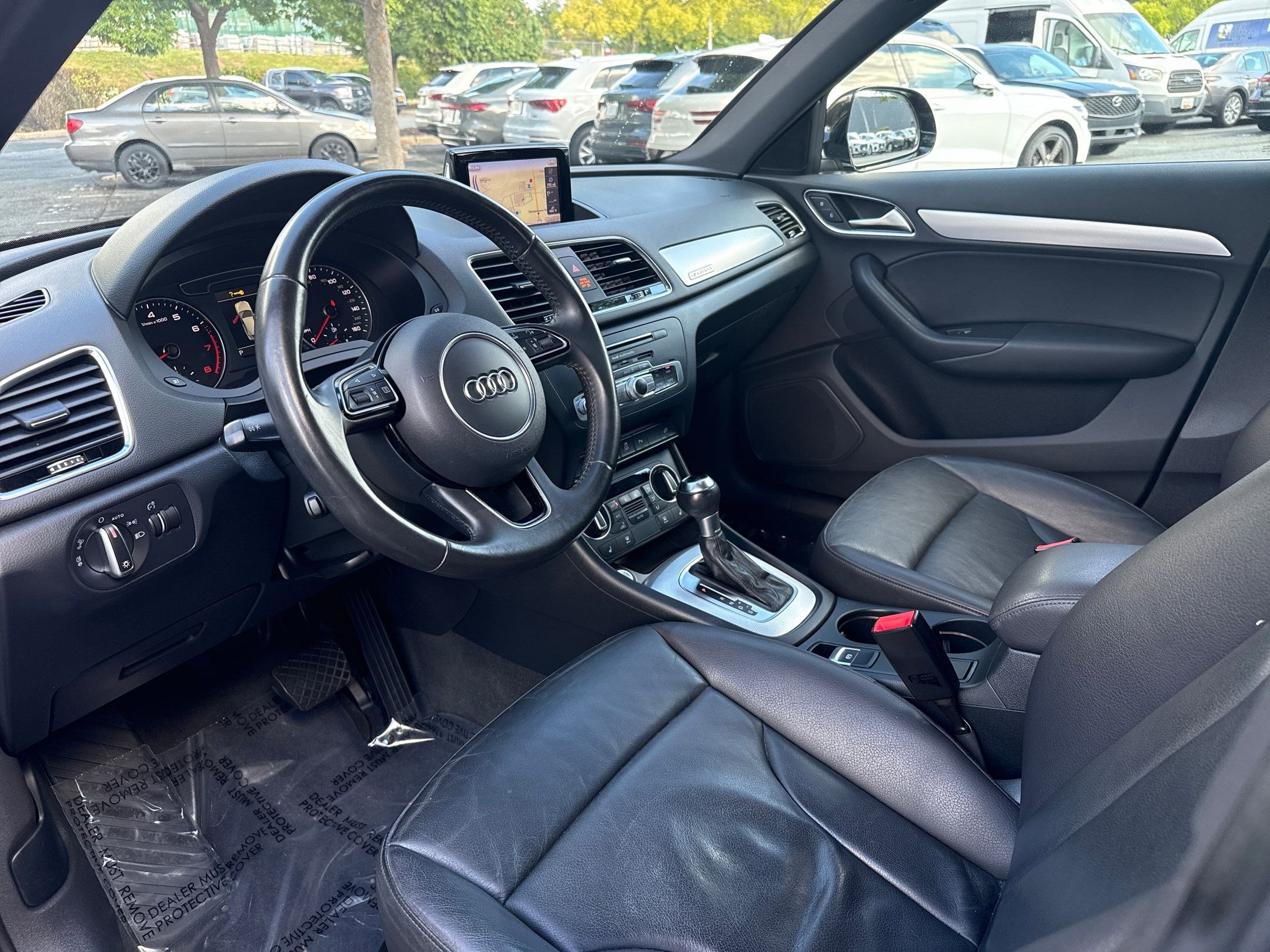 2016 Audi Q3 Premium Plus photo 2