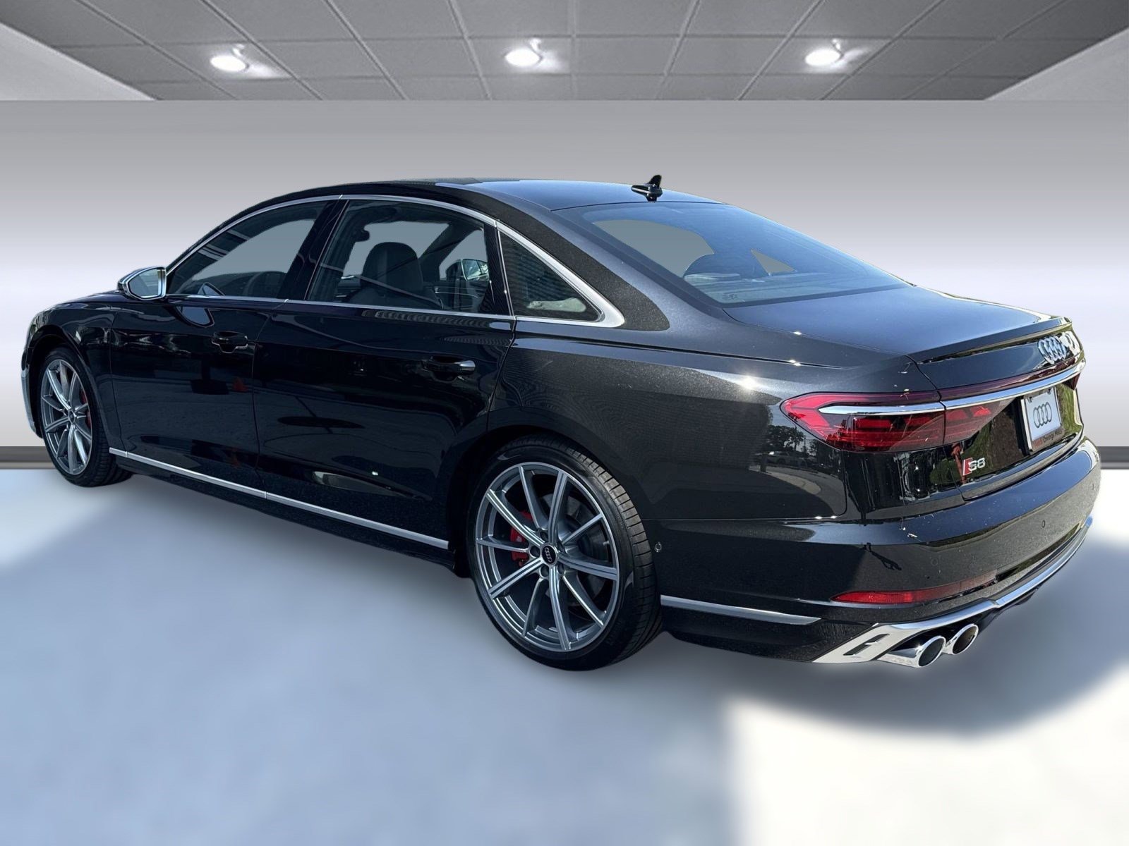 2025 Audi S8 4.0T photo 3