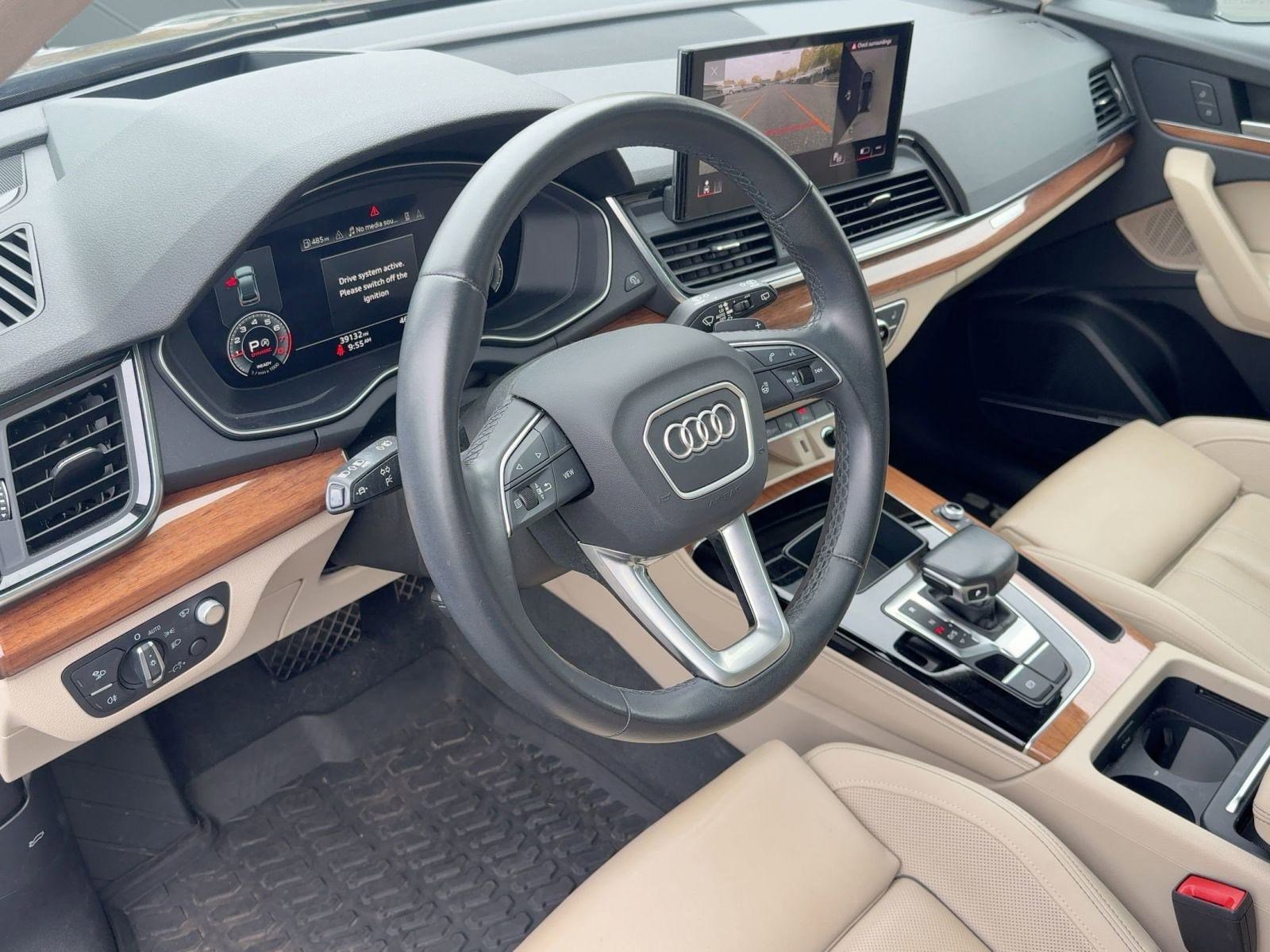 2022 Audi Q5 45 S line Premium photo 3