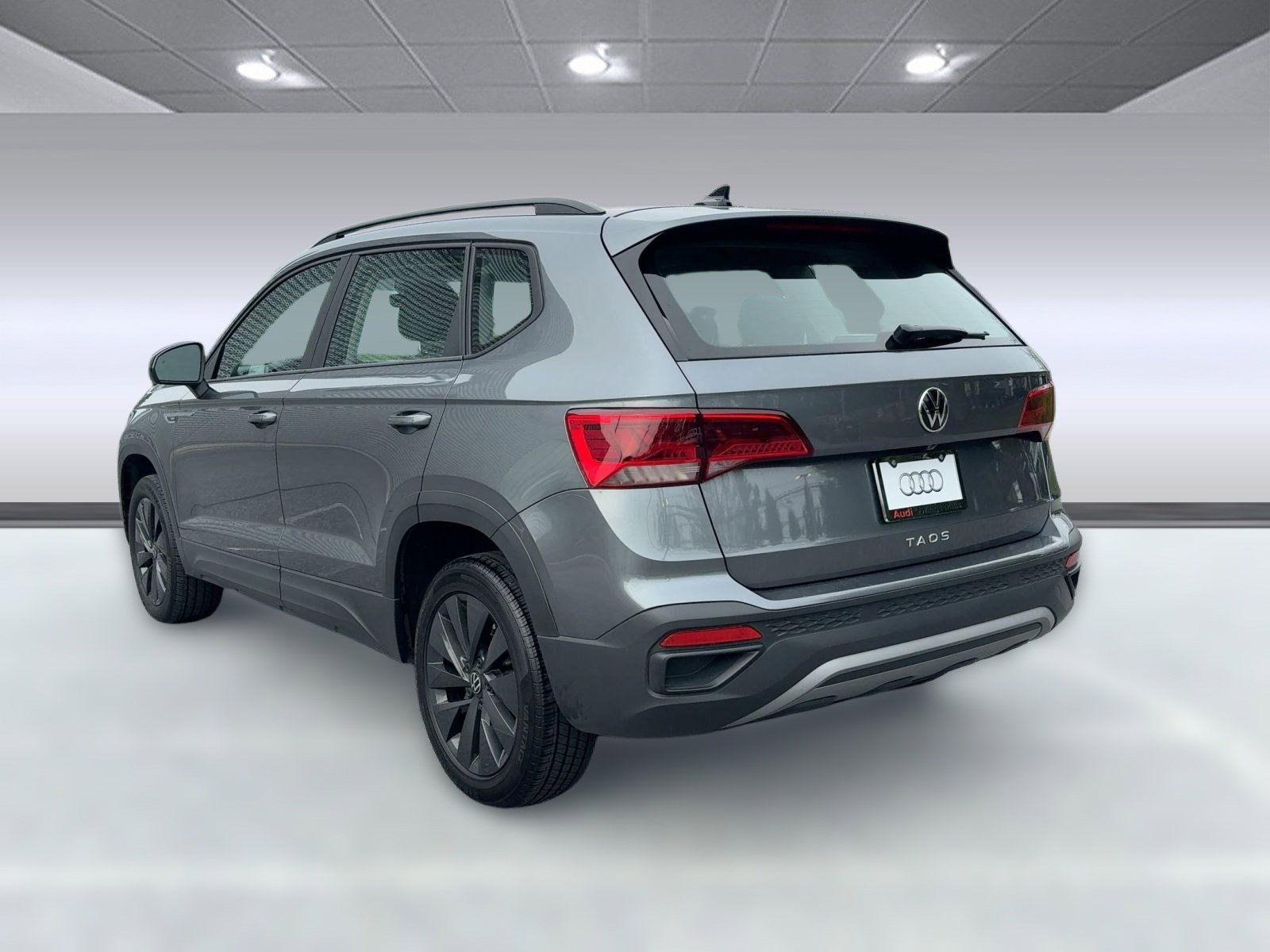 2024 Volkswagen Taos S photo 3