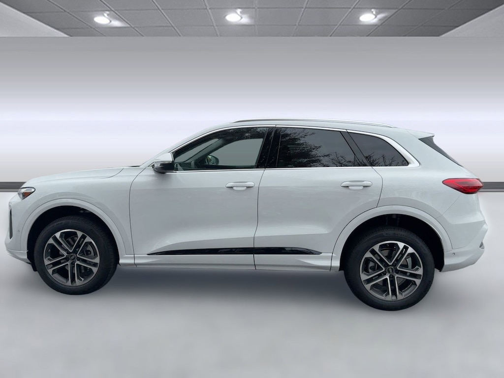New 2025 Audi Q5 2.0T Premium SUV