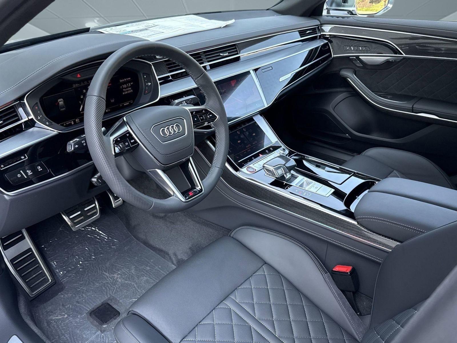 2025 Audi S8 4.0T photo 4