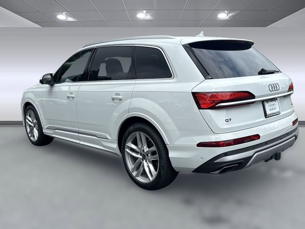 New 2025 Audi Q7 55 Premium Plus SUV