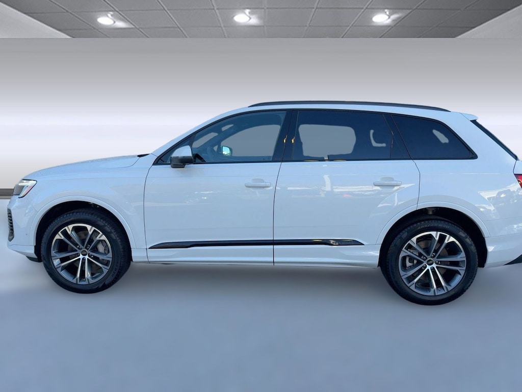 New 2026 Audi Q7 55 Premium SUV