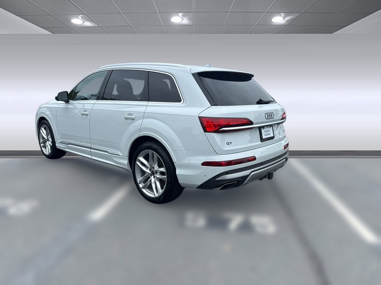 2025 Audi Q7 55 Premium Plus photo 3