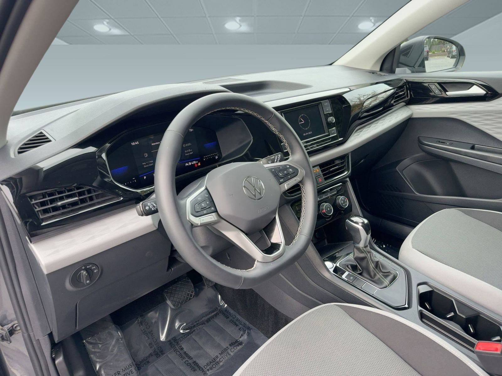2024 Volkswagen Taos S photo 4