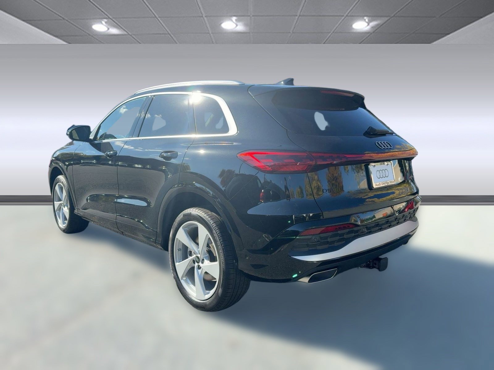 2025 Audi Q5 2.0T Premium Plus photo 3